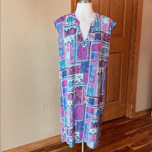 TORI RICHARD HONOLULU Patchwork Print Shift Dress - Picture 2 of 10